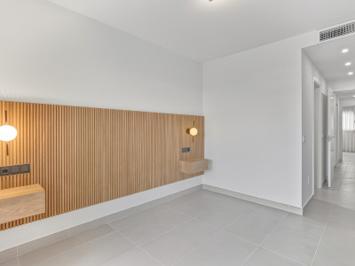 Ground Floor Apartment for sale in Estepona East, Estepona