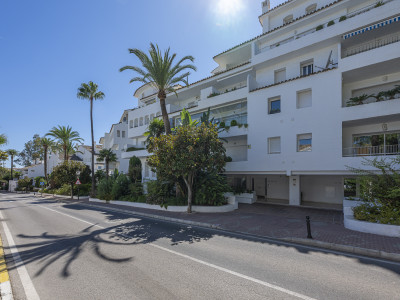 Duplex en venta en Rio Real, Marbella Este
