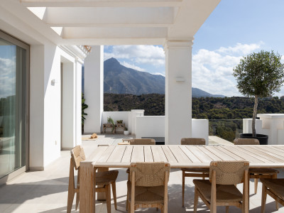 Zweistöckiges Penthouse zum Verkauf in Nueva Andalucia