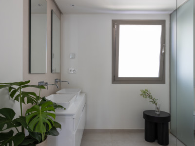 Zweistöckiges Penthouse zum Verkauf in Nueva Andalucia