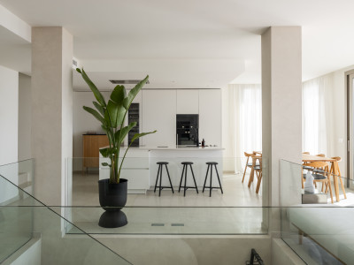 Zweistöckiges Penthouse zum Verkauf in Nueva Andalucia