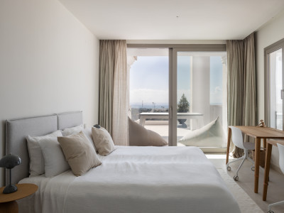 Zweistöckiges Penthouse zum Verkauf in Nueva Andalucia