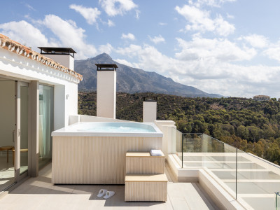 Zweistöckiges Penthouse zum Verkauf in Nueva Andalucia