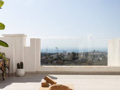 Zweistöckiges Penthouse zum Verkauf in Nueva Andalucia
