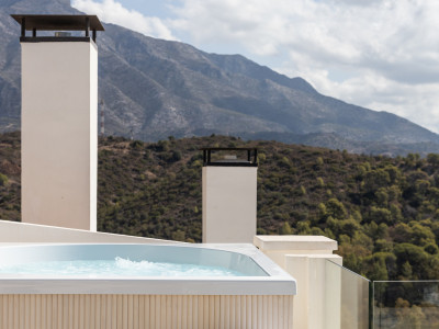 Zweistöckiges Penthouse zum Verkauf in Nueva Andalucia