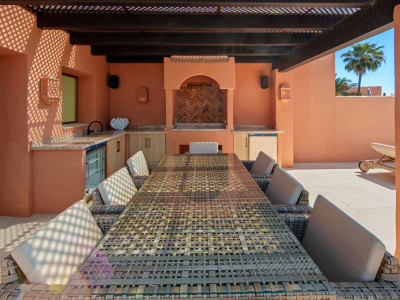 Zweistöckiges Penthouse zum Verkauf in Marbella Ost