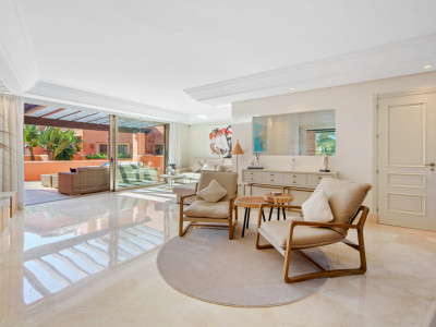 Zweistöckiges Penthouse zum Verkauf in Marbella Ost