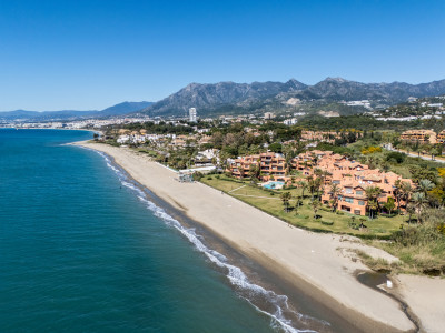 Zweistöckiges Penthouse zum Verkauf in Marbella Ost