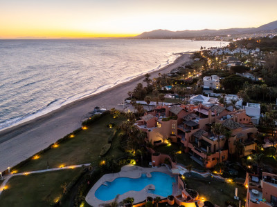 Zweistöckiges Penthouse zum Verkauf in Marbella Ost