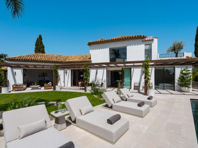 Villa zum Verkauf in El Herrojo, Benahavis