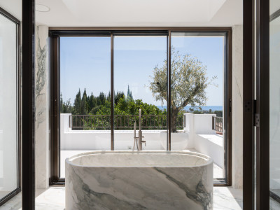 Villa zum Verkauf in El Herrojo, Benahavis