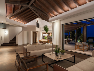 Villa zum Verkauf in El Herrojo, Benahavis