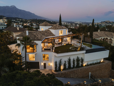 Villa zum Verkauf in El Herrojo, Benahavis