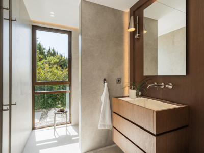 Villa zum Verkauf in El Herrojo, Benahavis