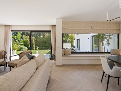 Villa en venta en Nueva Andalucia