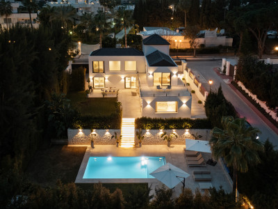 Villa en venta en Nueva Andalucia