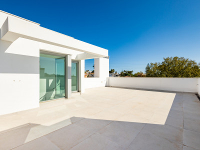 Adosado en venta en Alta Vista, San Pedro de Alcantara