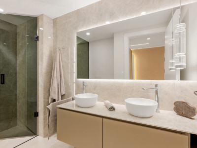 Apartamento en venta en Costalita, Estepona