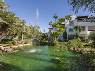 Apartamento en venta en Costalita, Estepona