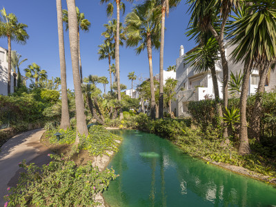 Apartamento en venta en Costalita, Estepona