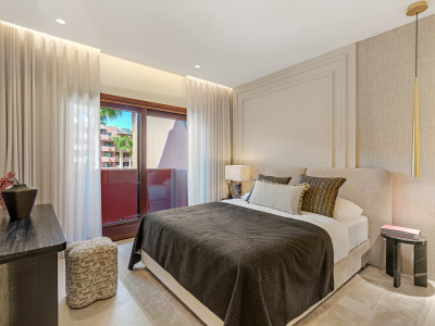 Zweistöckiges Penthouse zum Verkauf in Estepona