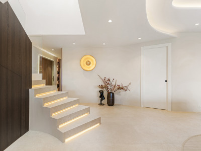 Zweistöckiges Penthouse zum Verkauf in Estepona