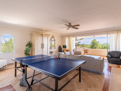 Villa en venta en Puerto del Almendro, Benahavis