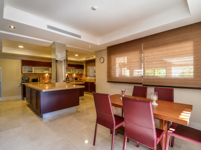 Villa for sale in Los Altos de los Monteros, Marbella East