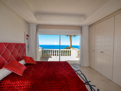 Villa for sale in Los Altos de los Monteros, Marbella East
