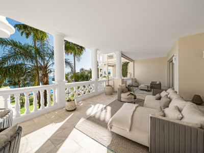 Apartment for sale in Estepona