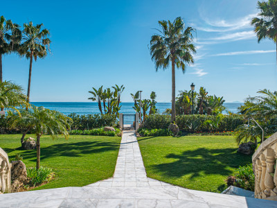 Apartment for sale in Estepona