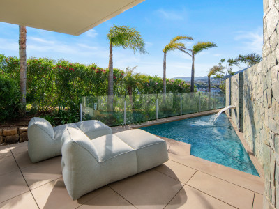 Villa for sale in Nueva Andalucia