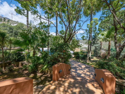 Apartamento en venta en Altos de La Quinta, Benahavis