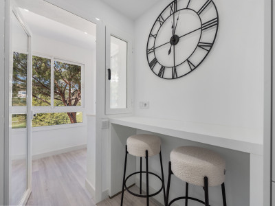 Apartamento en venta en Altos de La Quinta, Benahavis