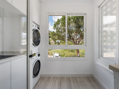 Apartamento en venta en Altos de La Quinta, Benahavis