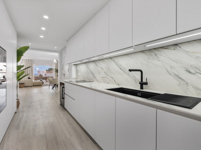 Apartamento en venta en Altos de La Quinta, Benahavis