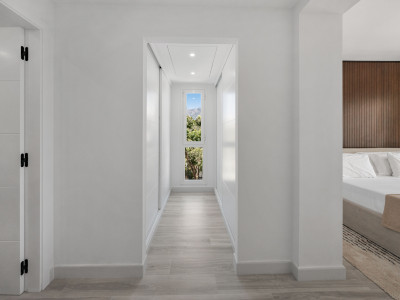 Apartamento en venta en Altos de La Quinta, Benahavis