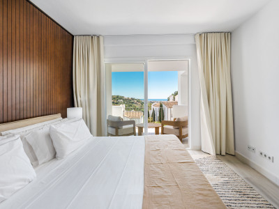 Apartamento en venta en Altos de La Quinta, Benahavis