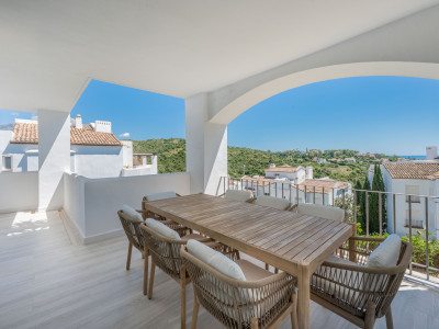 Apartamento en venta en Altos de La Quinta, Benahavis