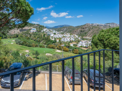 Apartamento en venta en Altos de La Quinta, Benahavis
