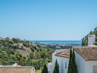 Apartamento en venta en Altos de La Quinta, Benahavis