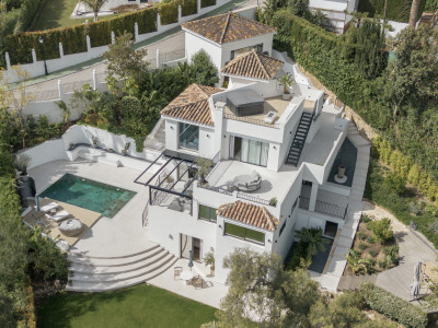 Villa en venta en Nueva Andalucia