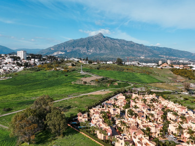 Town House for sale in Nueva Andalucia