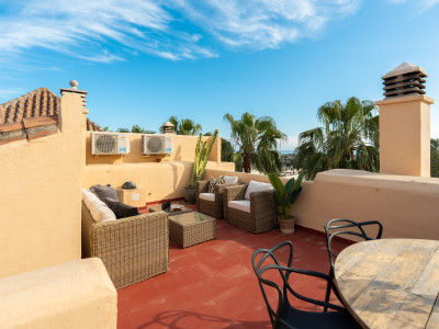 Town House for sale in Nueva Andalucia