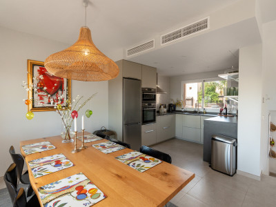 Town House for sale in Nueva Andalucia