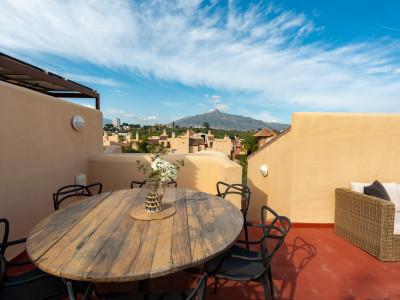 Town House for sale in Nueva Andalucia
