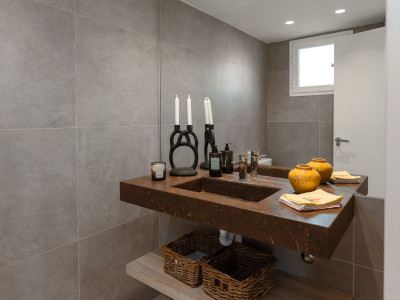 Town House for sale in Nueva Andalucia