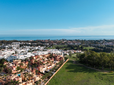 Town House for sale in Nueva Andalucia