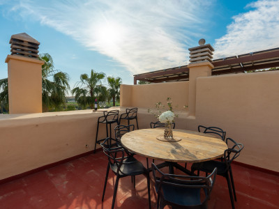 Town House for sale in Nueva Andalucia