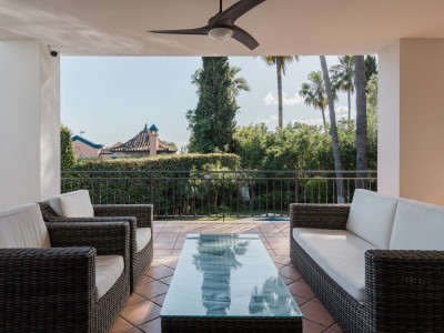 Villa for sale in El Rosario, Marbella East